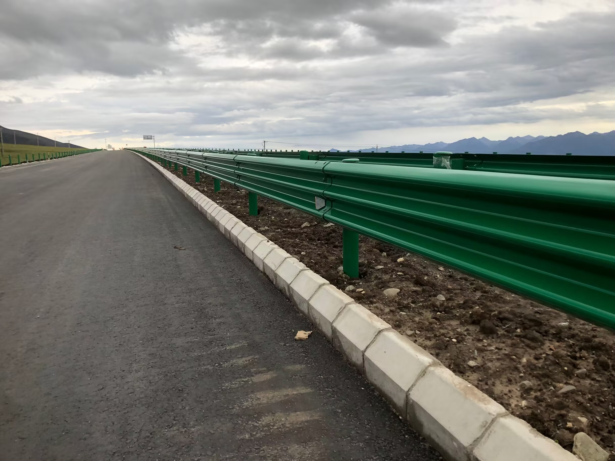 南湖区乡村公路波形护栏高速公路波形护栏 - 推荐